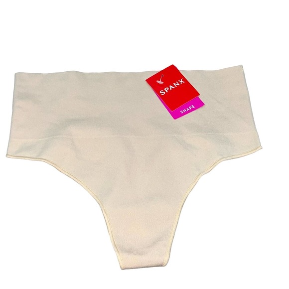 Spanx Everyday Shaping Soft Panties Thong Nude - Picture 1 of 4